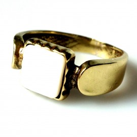 Латунное кольцо с перламутровой оболочкой ŽŽA