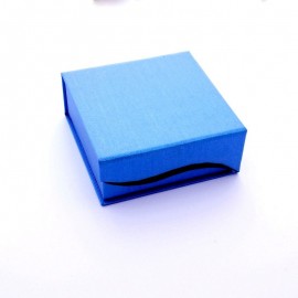Подарочная коробка "Голубая волна" с магнитом.